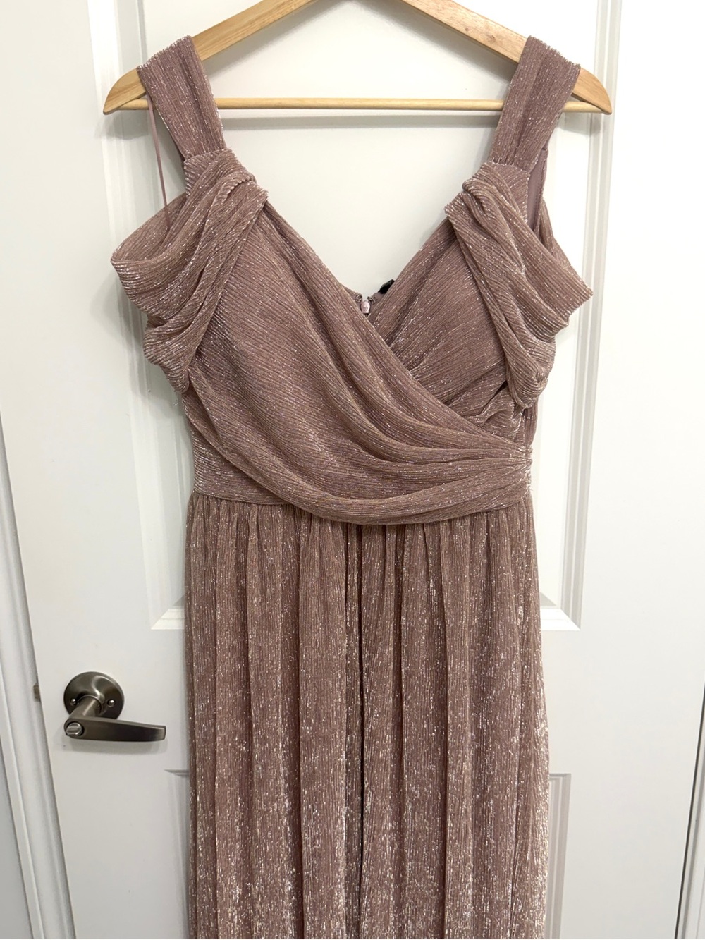 Blush Pink Shimmer Maxi Formal Dress Size 6 Melanie Lyne NWT - Picture 4 of 9